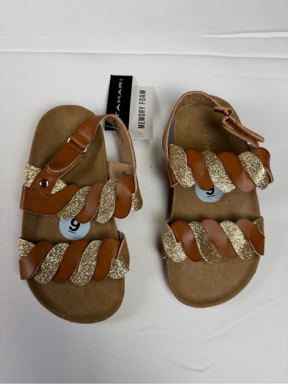 Tahari Girls  Brown & Gold Glitter Braided Sandals Memory Foam / NWT size 9